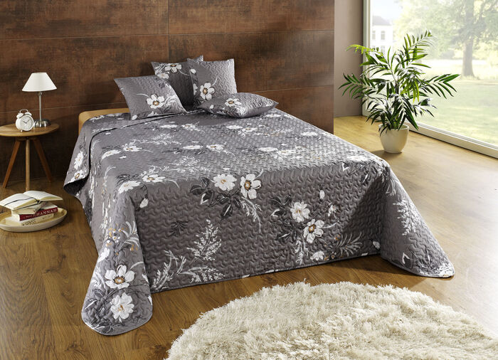 Tagesdecke und Kissenbezüge mit Bandeinfassung GRAU