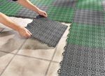 Witterungsbest&auml;ndige Terrassenfliesen mit Klicksystem 