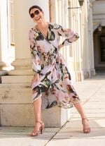 Kleid mit Bindeg&uuml;rtel 