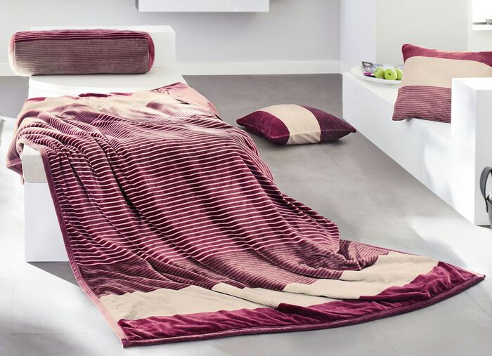 Wende-Wohnaccessoires in kuschelig weicher Qualität BEERE