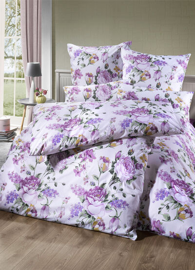 Bettwäsche-Garnitur mit Rosenmotiven 