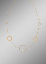 Stilvolle Halskette mit Kristallen 