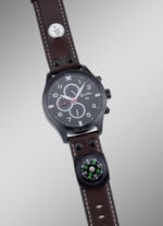 Sportliche Outdoor-Herrenuhr mit LED-Taschenlampe 