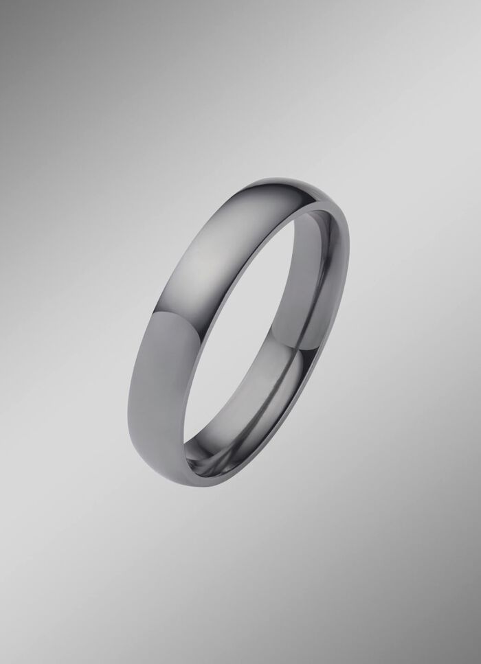 Gl&auml;nzender Trauring aus Tantal 