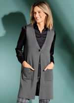 Strickweste mit dekorativem Verschluss 