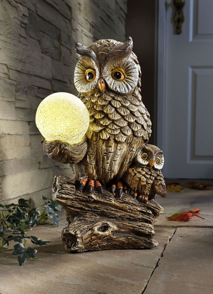 Batteriebetriebene Eule mit LED-Kugel 