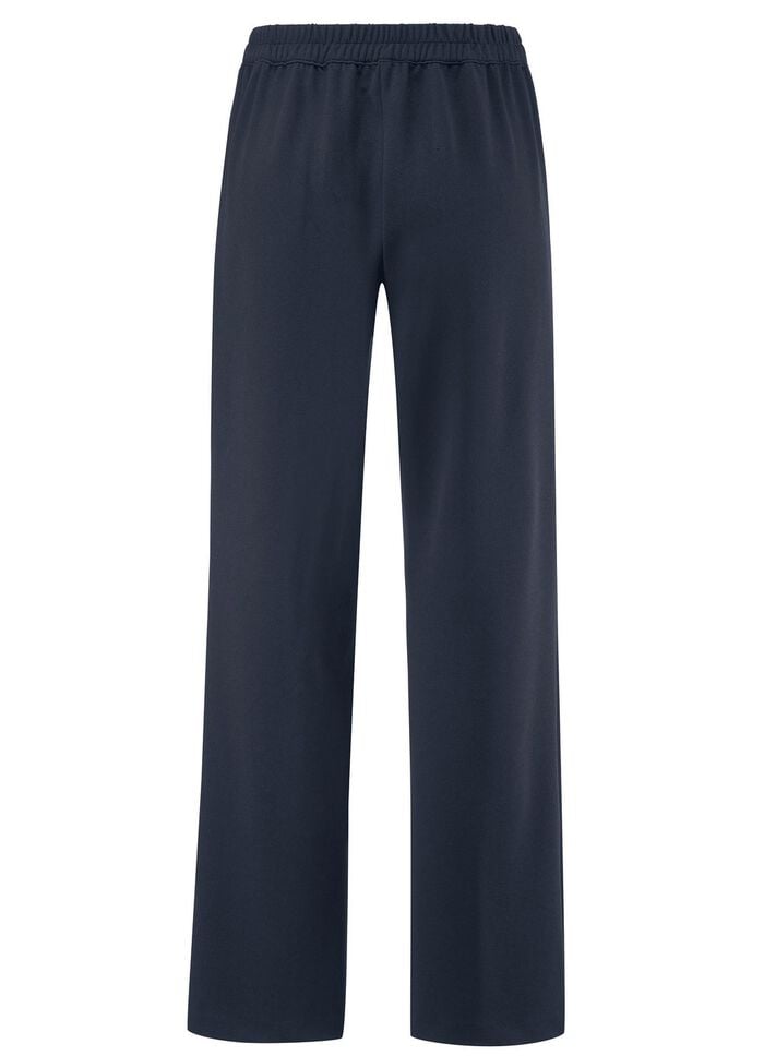 Hose in modischer Weite 