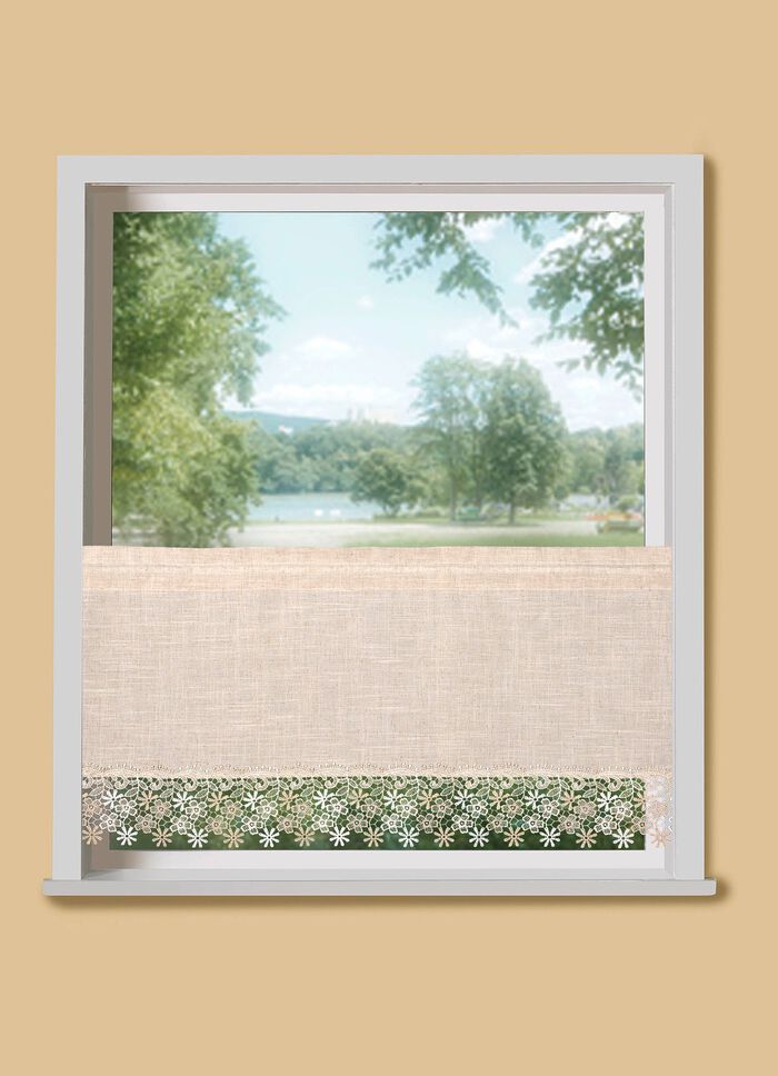 Kurzstore mit Makramee-Spitze 