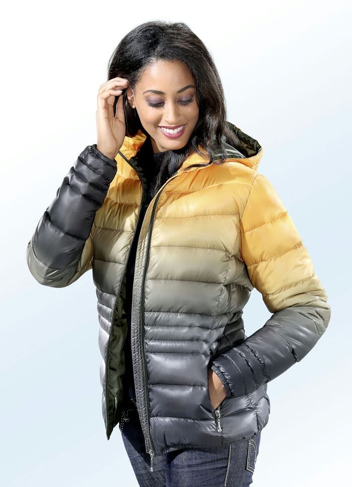 Funktionsjacke mit harmonischem Farbverlauf 