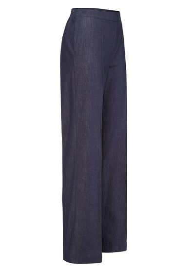 Jeans mit leicht ausgestellter Beinweite 