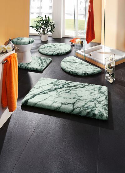 Badgarnitur von Grund mit Marmor-Dessin 