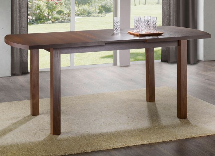 Klassischer Esstisch aus Buchenholz 