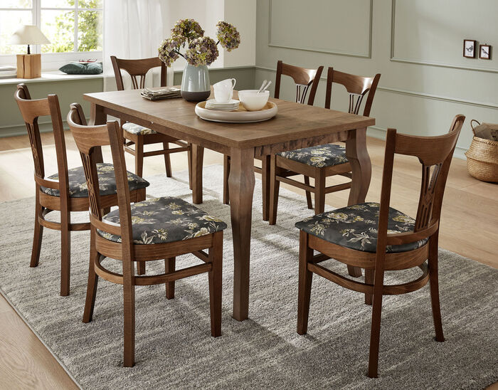 St&uuml;hle aus massivem Buchenholz 