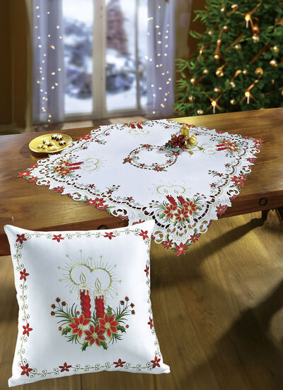 Weihnachtliche Tisch- und Raumdekoration 