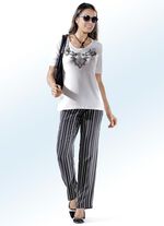 Hose mit aktueller Streifendessinierung 