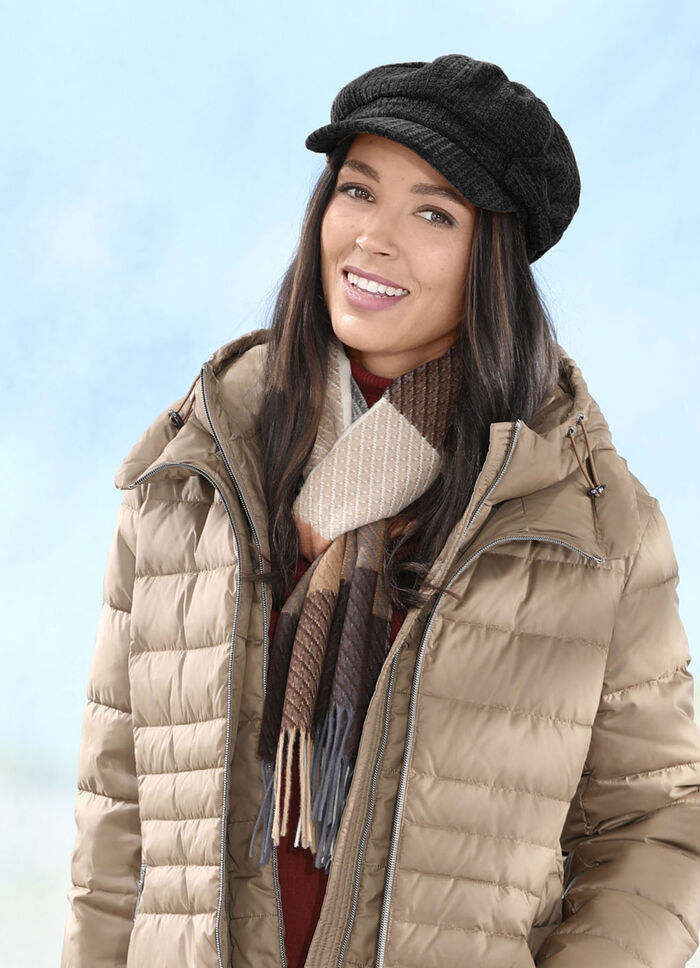 Schal mit Karodessin 