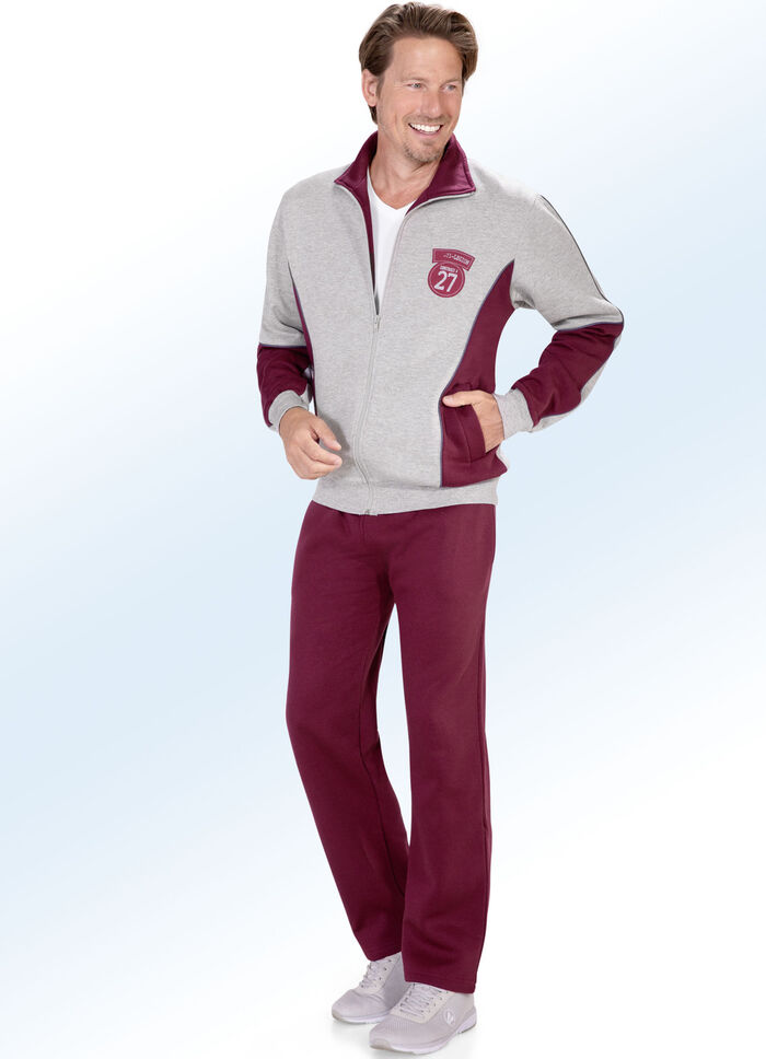 Freizeitanzug mit zwei Hosen 