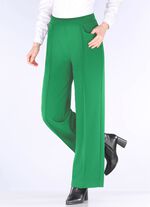 Hose in modischer Weite 