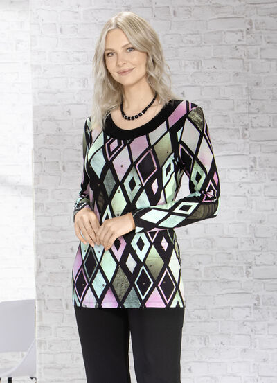 Ausdruckvolles Longshirt mit schwarzer Blende 