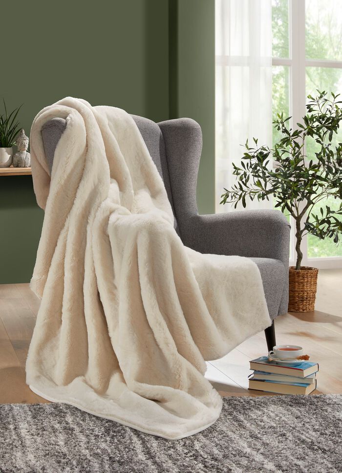 Webpelzdecke und Kissenbezug aus Alpakawolle 