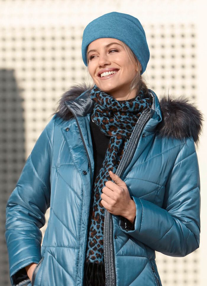 Schal mit Raubtierfell-Dessin 