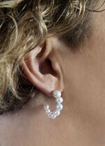 Elegante Creolen mit Süßwasser-Zuchtperlen 