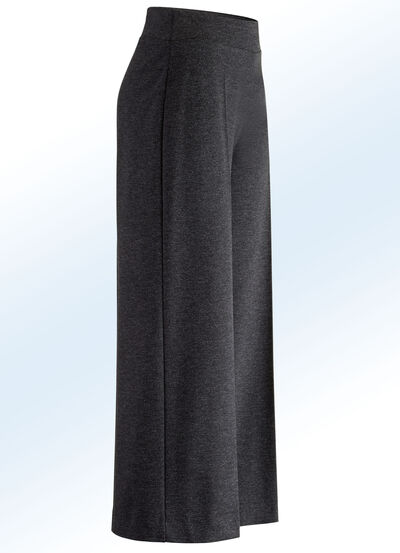 Hose in modisch verkürzter Länge 