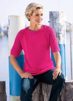 Pullover mit dekorativem Halsausschnitt 