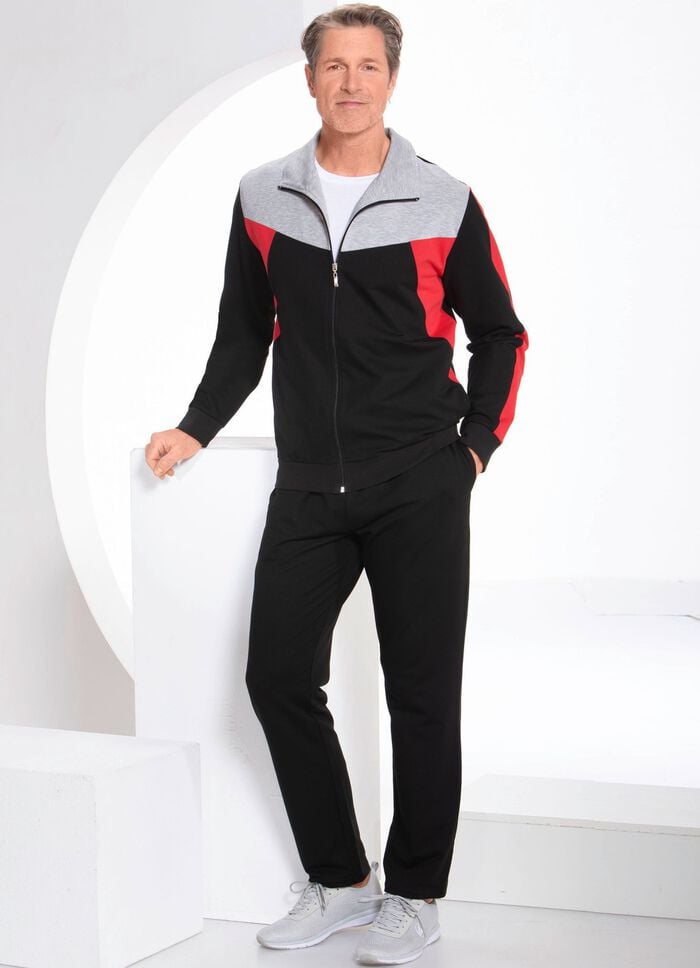 Freizeitanzug mit Seitentaschen 