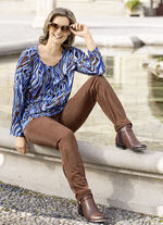 Shirt mit Strasszier im Vorderteil 