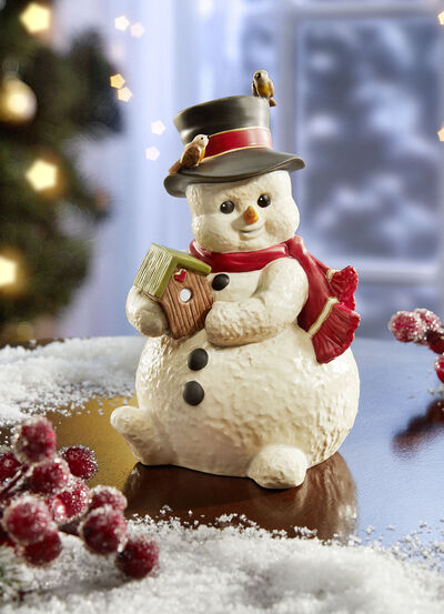 Schneemann aus Feinsteingut  