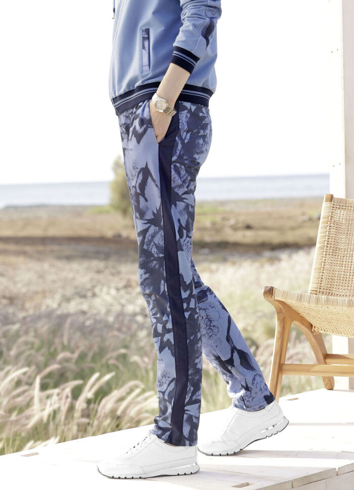 Hose mit seitlichem Galon-Streifen 