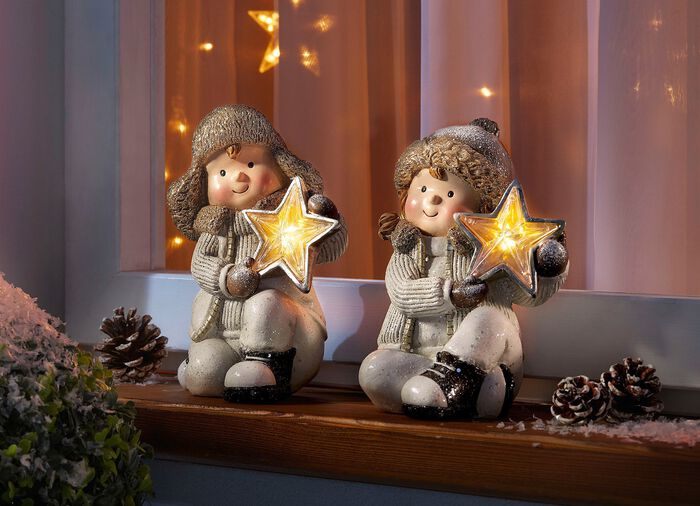 Figur Winterkind mit Stern WEISS