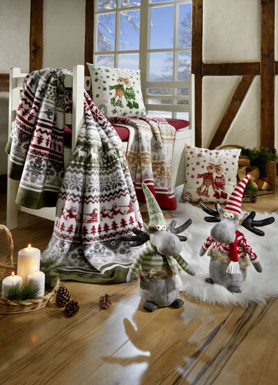 Kissenbezug mit Rentierpaar in Samtoptik 