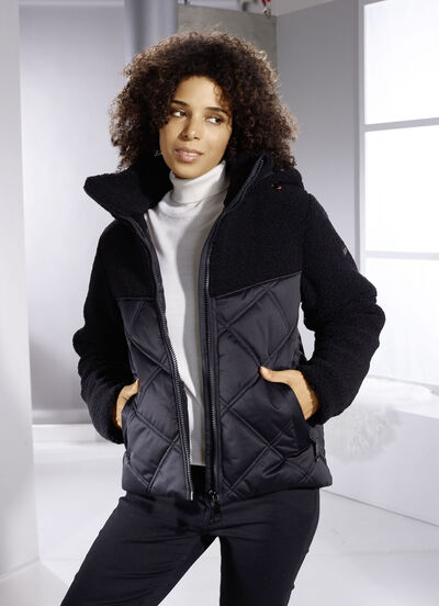 Funktionsjacke in trendstarkem Materialmix 