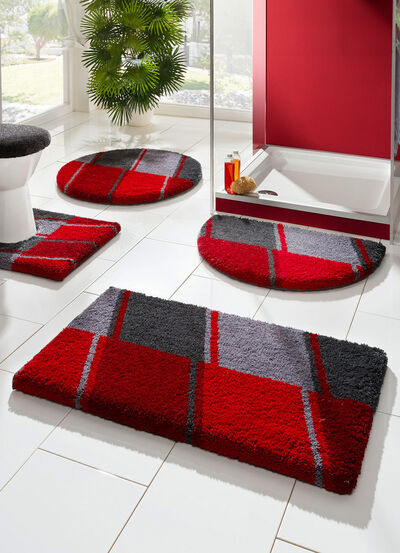 Badgarnitur mit rutschhemmender Rückseite 