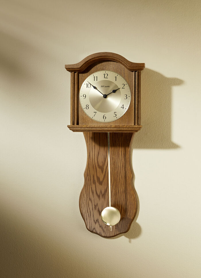 Formsch&ouml;ne Wanduhr mit Quarzuhrwerk 