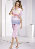 Schlafanzug mit kurzen Ärmeln und wadenlanger Hose  