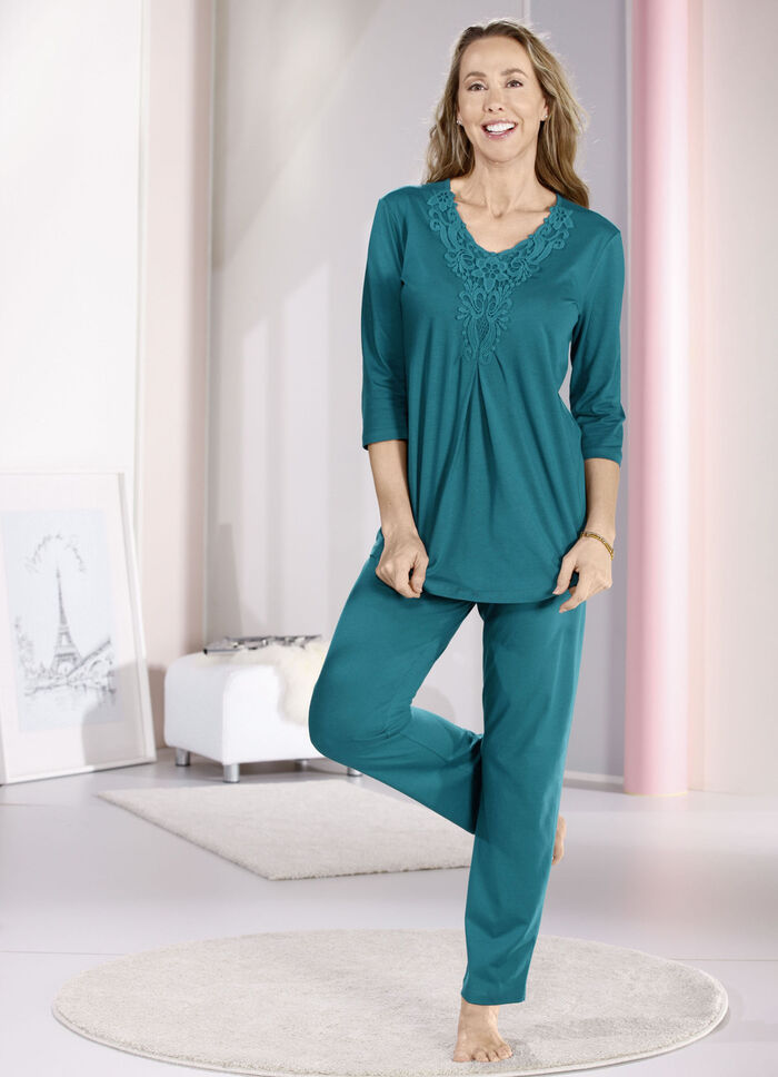 Laurina Schlafanzug mit großzügiger Motivspitze 