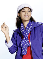 Schal mit verschieden gro&szlig;en Punkten 