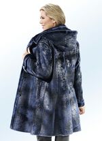 Kurzmantel in stilvoller Swingerform 