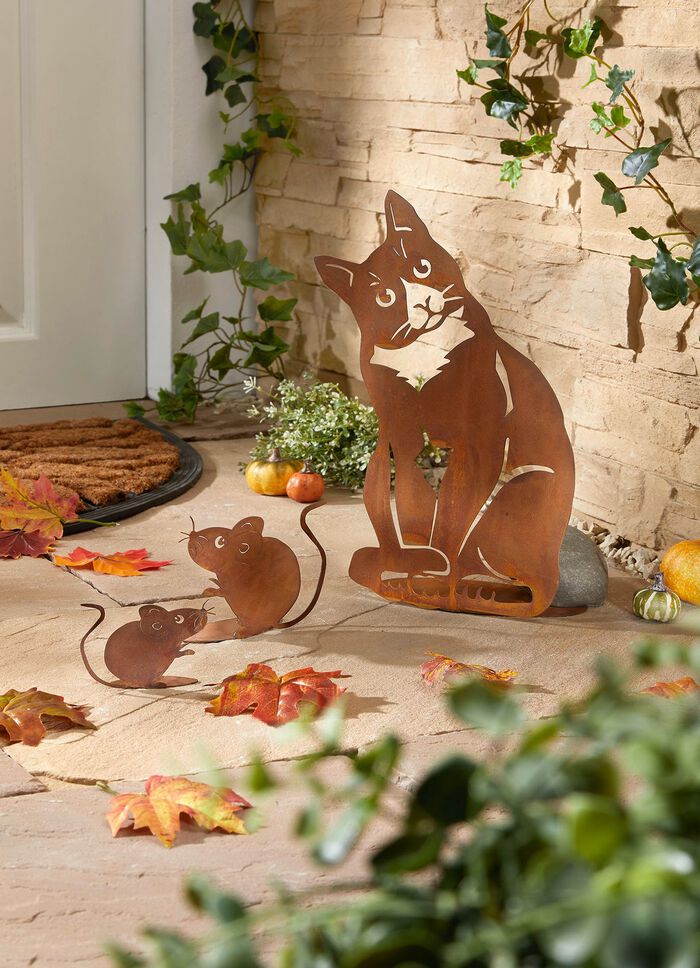 Niedliche Dekoration aus gerostetem Metal 