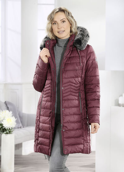 Kurzmantel mit seitlicher Längssteppung 