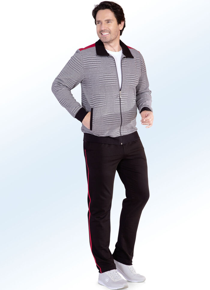 Freizeitanzug mit Seitentaschen 