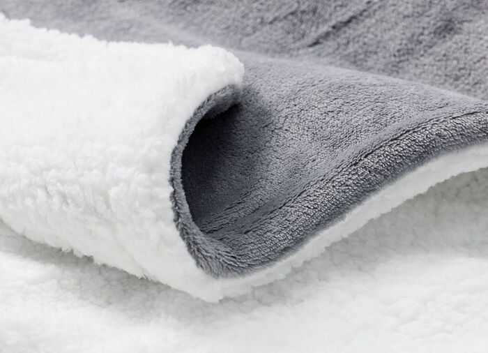 Promed Heizdecke KHP-2.3G für kalte Tage und Nächte 