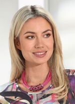 Mehrreihige, pinkfarbene Halskette 