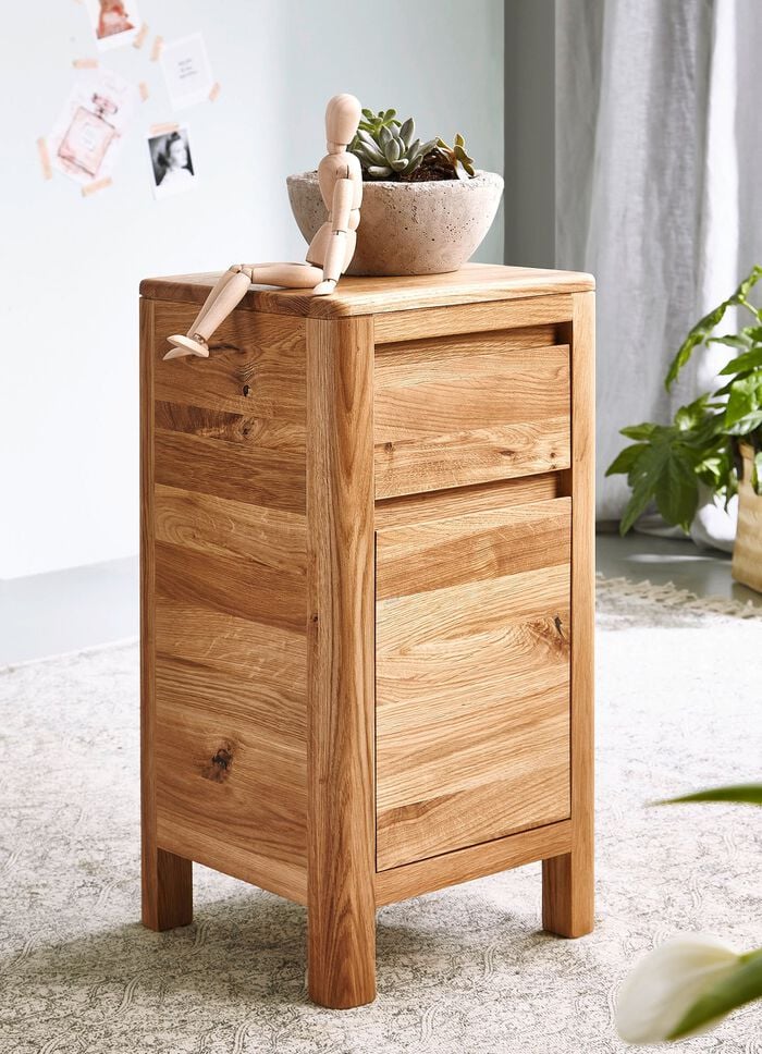 Kommode aus ge&ouml;ltem Massivholz WILDEICHE