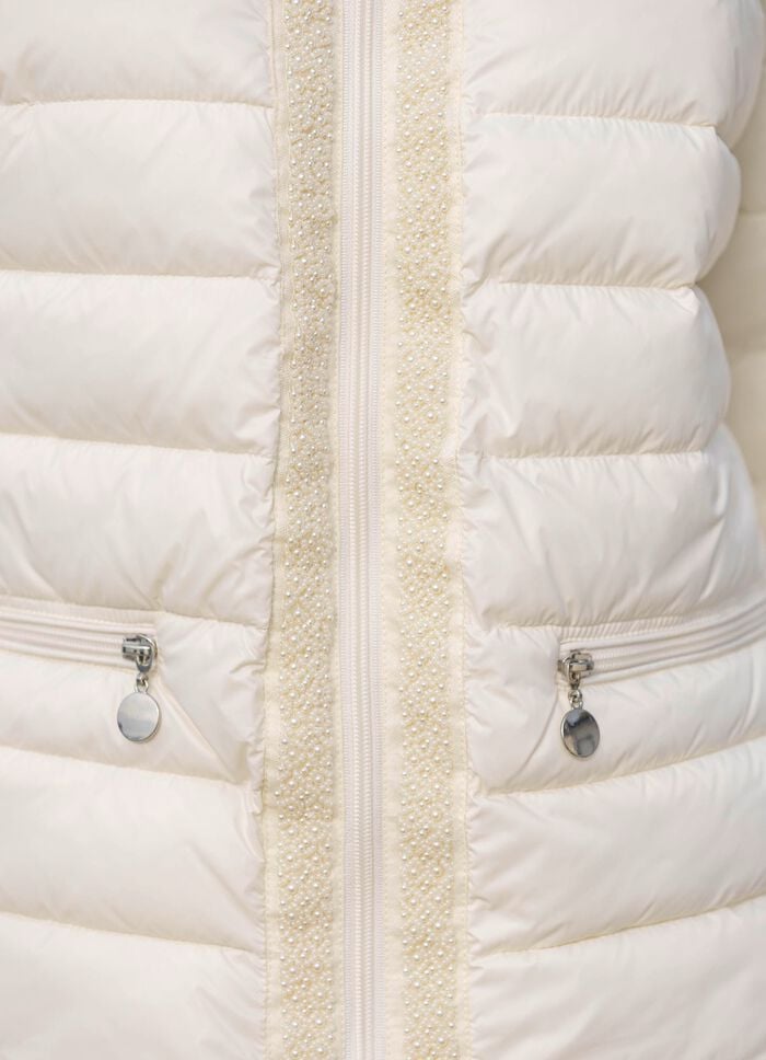 Jacke mit dekorativer Perlenzier 