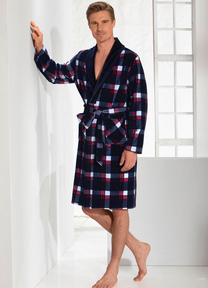 Hausmantel in angesagtem Karo-Dessin 