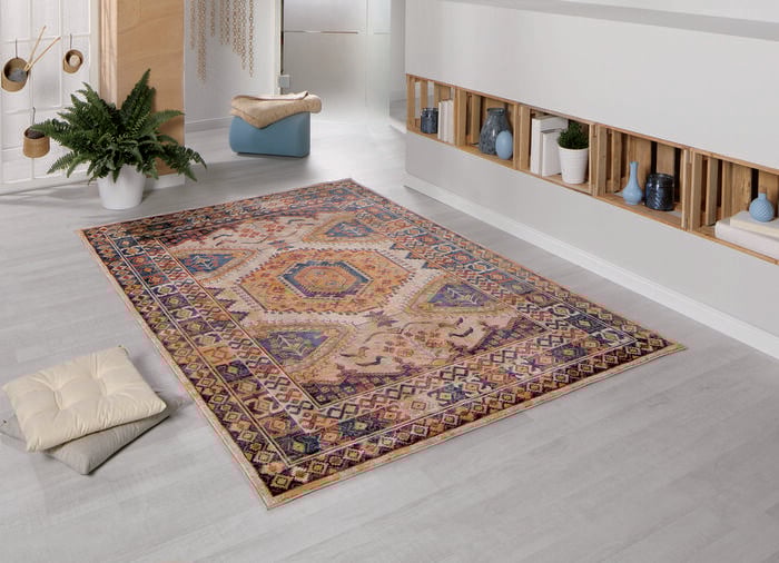 Brücken und Teppiche in angenehmen, weichen Farben 